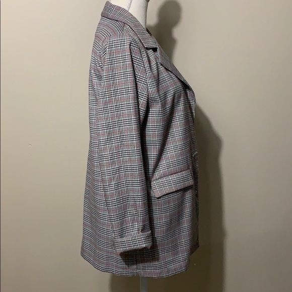 Lightweight Plaid Blazer - Picture 2 of 3